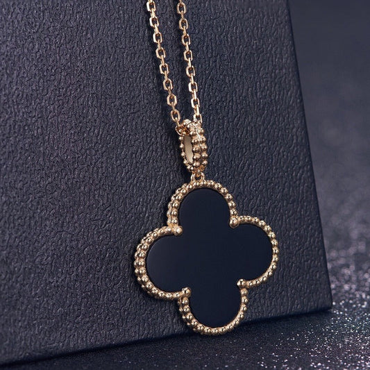 Van Cleef & Arpels CLOVER GOLD NECKLACE