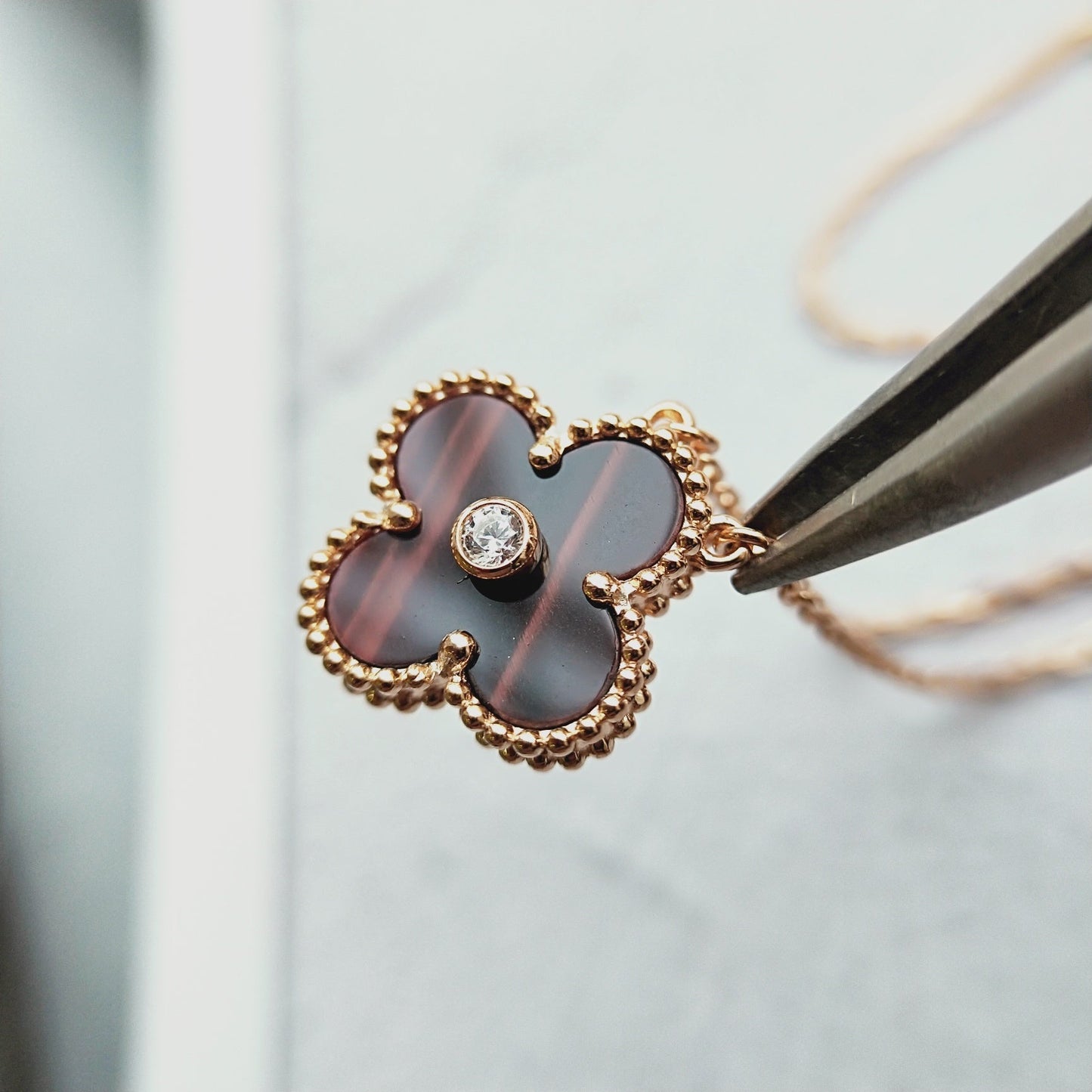 Van Cleef & Arpels CLOVER GOLD CARNELIAN CLOVER NECKLACE