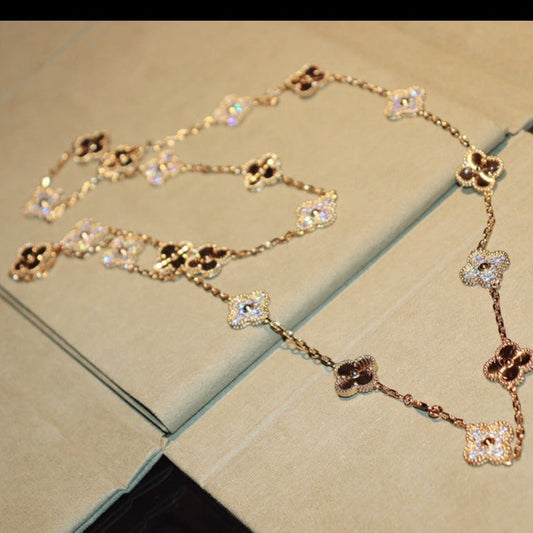 Van Cleef & Arpels CLOVER 20 MOTIFS DIAMOND GOLD