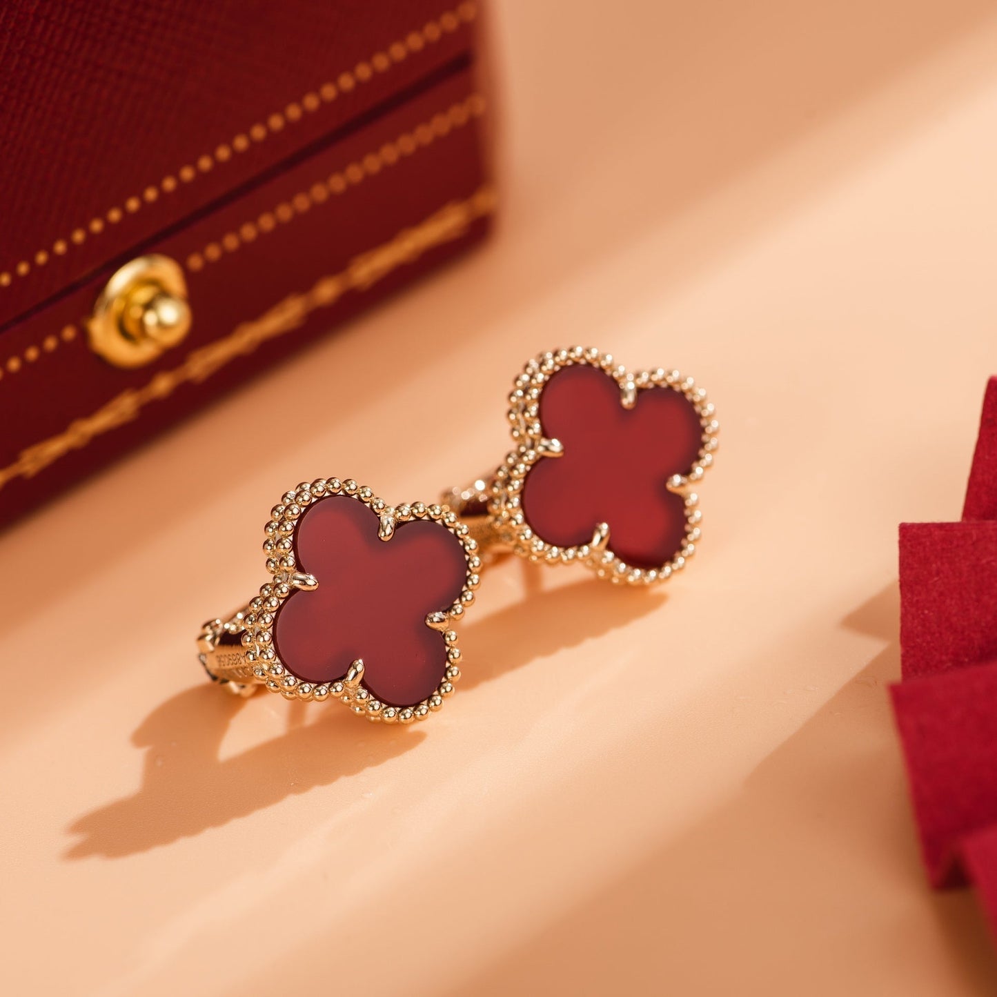 Van Cleef & Arpels CLOVER MEDIUM CARNELIAN PINK GODL EARRINGS