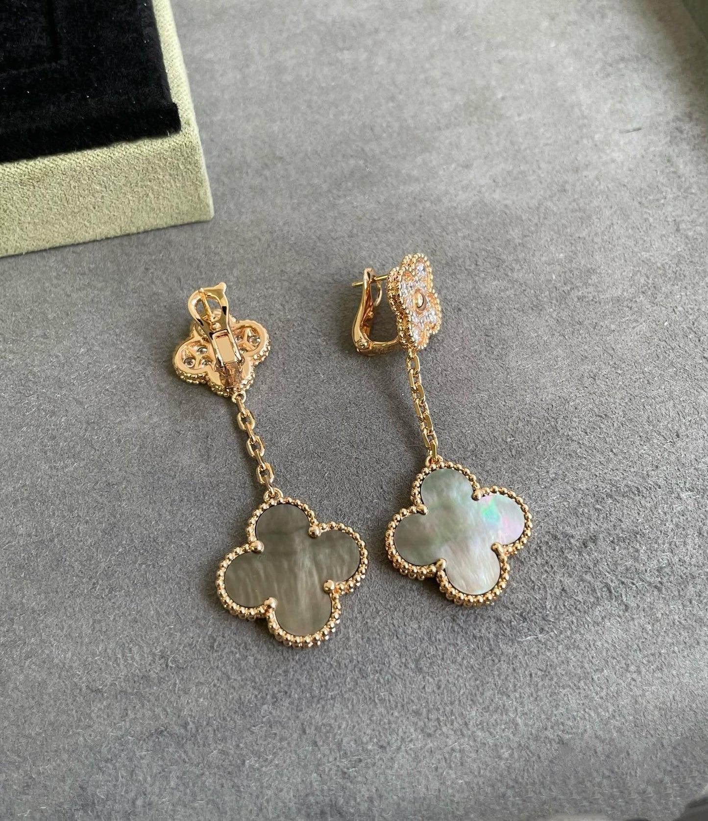 Van Cleef & Arpels CLOVER 2 MOTIF DIAMOND DARK MOP EARRINGS