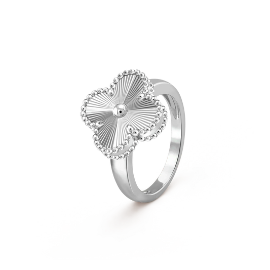 Van Cleef & Arpels CLOVER SILVER RING